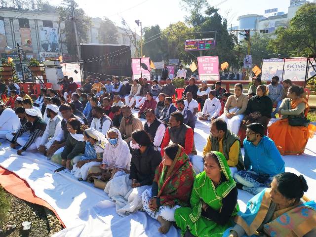 Indore News : गांधी जी की पुण्यतिथि पर शहर कांग्रेस का सर्वधर्म प्रार्थना आयोजन