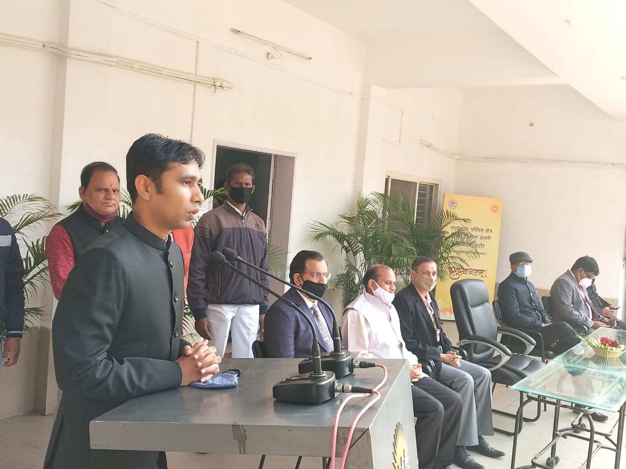 कोरोनाकाल में बिजली कर्मियों ने अत्यंत सेवा भावना के साथ कार्य किया: तोमर