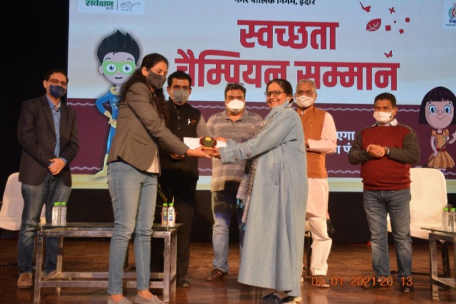 स्वच्छता संवाद में बोले NRI ,स्वच्छता में इंदौर में वह हो रहा है जो विदेशों में भी नही होता