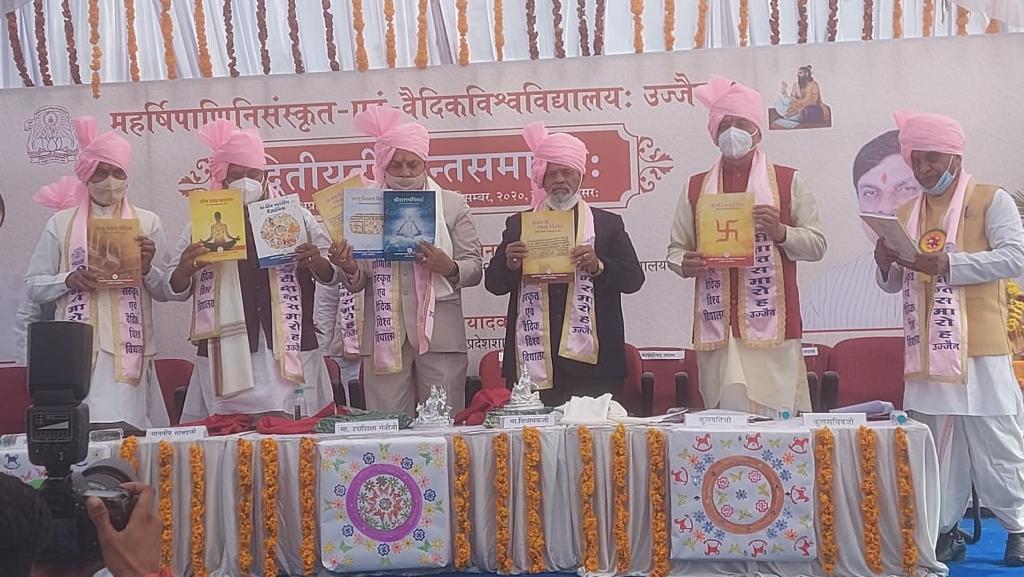 संस्कृत भाषा संस्कृति, संस्कार और मानव मूल्यों की जननी: आंनदीबेन पटेल