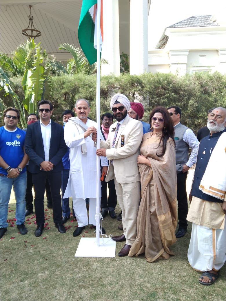 Indore News: जनजागरूकता के संदेश के साथ होटल शेरेटन ग्रांड पैलेस पहुंची 'रेनबो कार रैली'