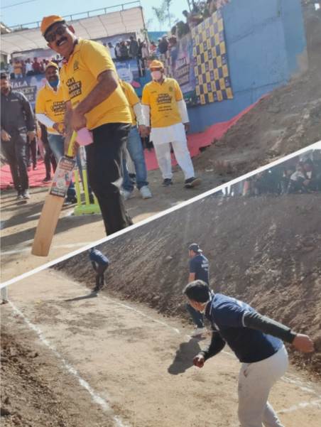 Indore News : जब नाले में क्रिकेट खेलने उतरे सांसद लालवानी..