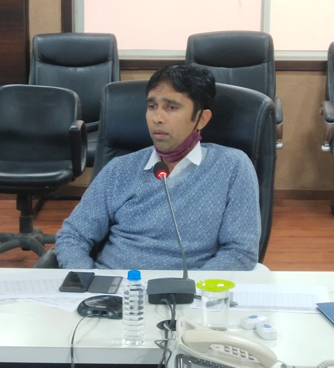 शहर में बिजली बिल वसूली के लिए तोमर ने दिए निर्देश, 1 लाख से ज्यादा के बिल पर होगा फोकस