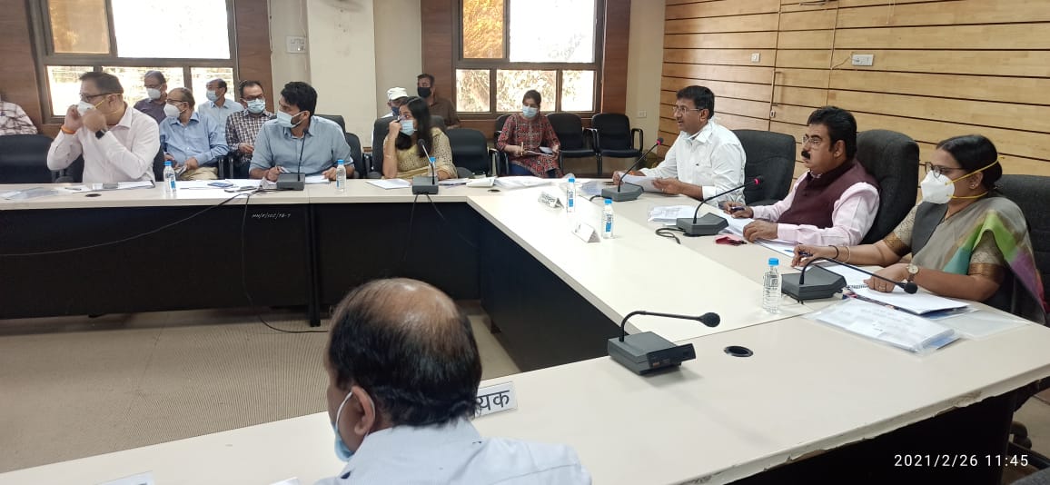 दिशा समिति की बैठक आज, लापरवाही करने वाले अधिकारियो पर सांसद लालवानी ने दिखाई सख़्ती