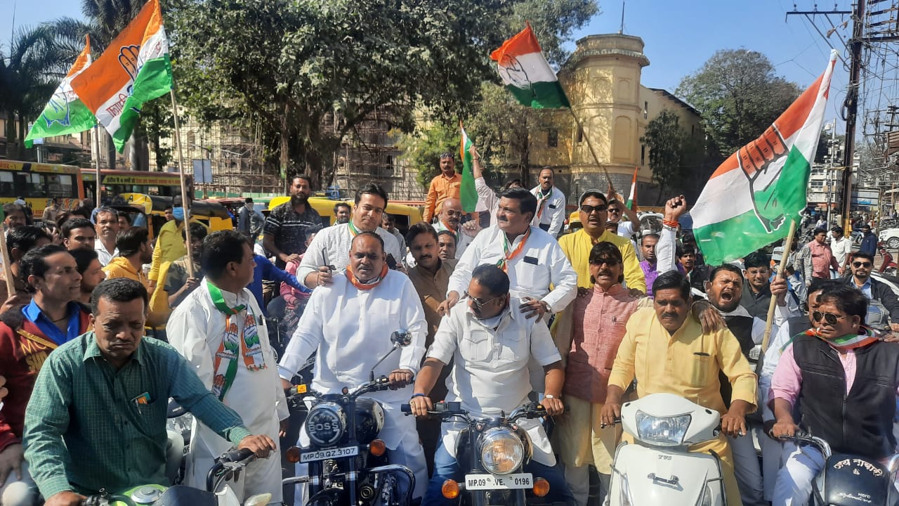 महंगाई के विरोध में सफल रहा इंदौर बंद, बाकलीवाल ने किया व्यापारी बंधुओं धन्यवाद
