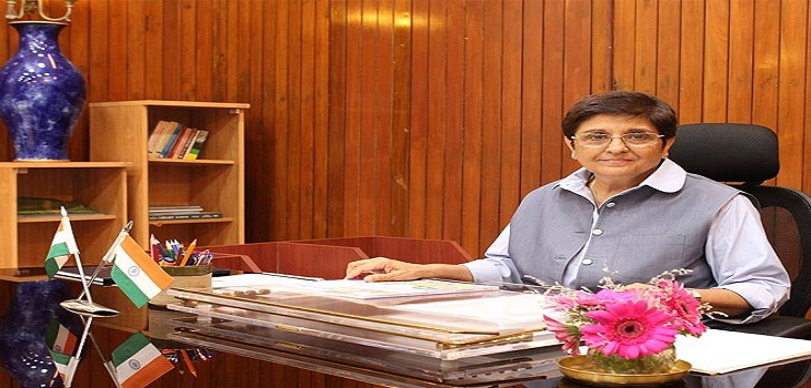 किरण बेदी को पुडुचेरी के उपराज्यपाल पद से हटाया गया, चल रहा था कांग्रेस से टकराव