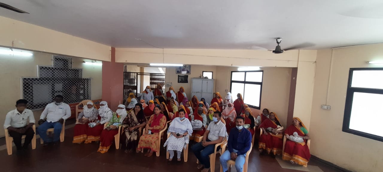 महिला दिवस के मौके पर महिला सफाईकर्मियों का हुआ सम्मान