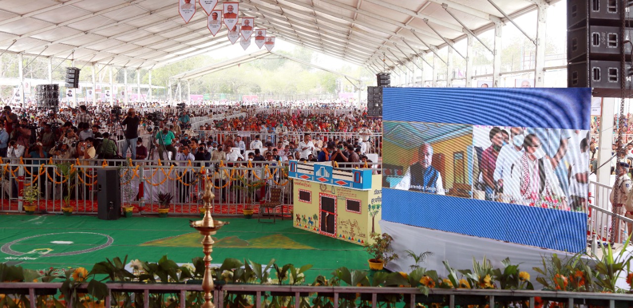 शिवराज ने 675 करोड़ के काम शुरू किए धार में