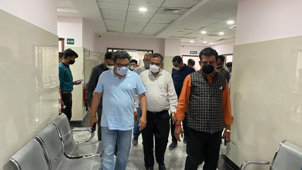 सांसद लालवानी ने किया सुपर स्पेशलिस्ट अस्‍पताल का निरीक्षण