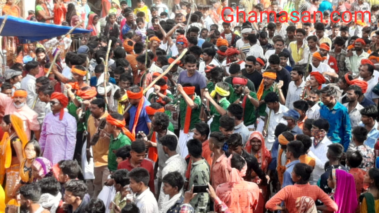 अलीराजपुर जिले के कट्ठीवाड़ा में भगोरिया, उमड़ी भारी भीड़