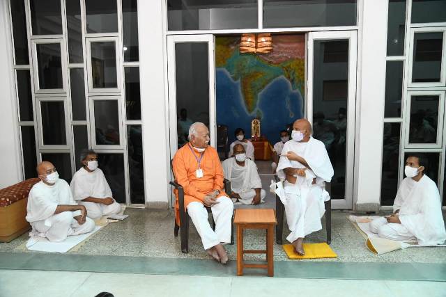 आचार्य महाश्रमण को मोहन भागवत ने दी RSS के स्मृति मंदिर की जानकारी