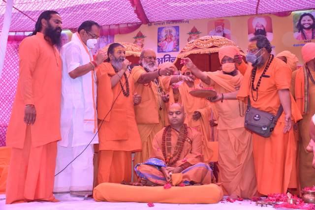 ध्यानयोगी उत्तम स्वामी बने पंच अग्नि अखाड़े के महामंडलेश्वर