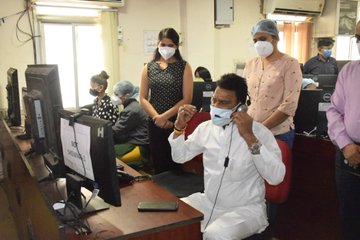 मंत्री सिलावट ने होम आइसोलेटेड मरीजों से वीडियो कॉलिंग पर की चर्चा
