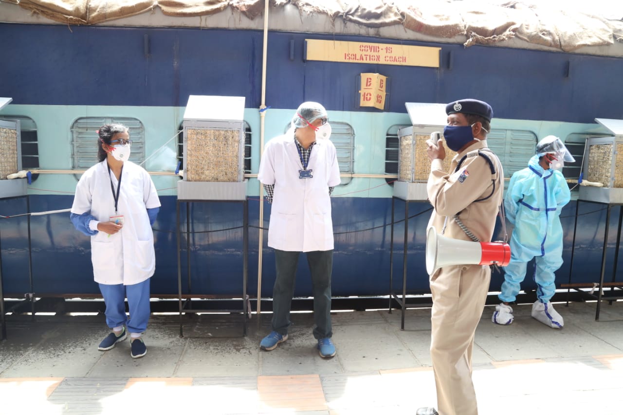 भोपाल: रेलवे स्टेशन पर बना 320 पलंग का संजीवनी देता अस्पताल, चिकित्सा शिक्षा मंत्री ने किया निरिक्षण