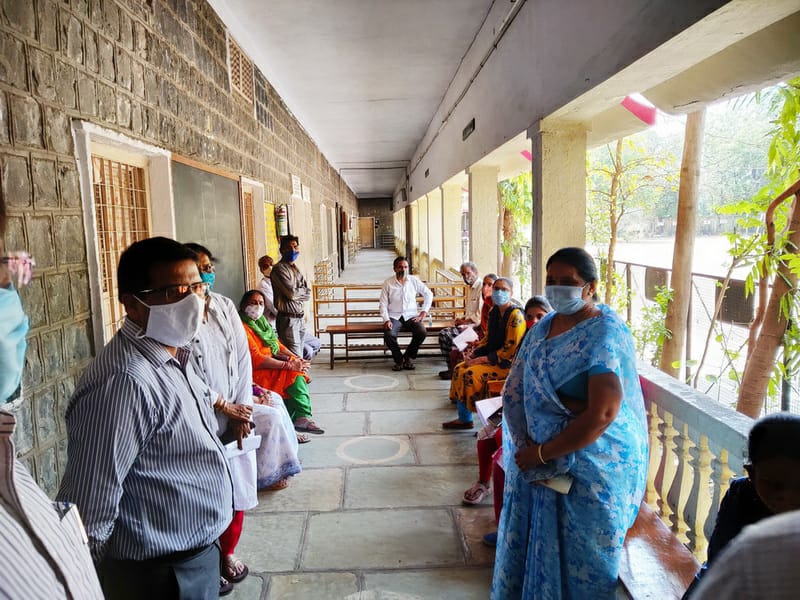 उज्जैन में आकस्मिक स्थिति के दौरान कोरोना बिस्तरों की संख्या बढ़ाने के निर्देश