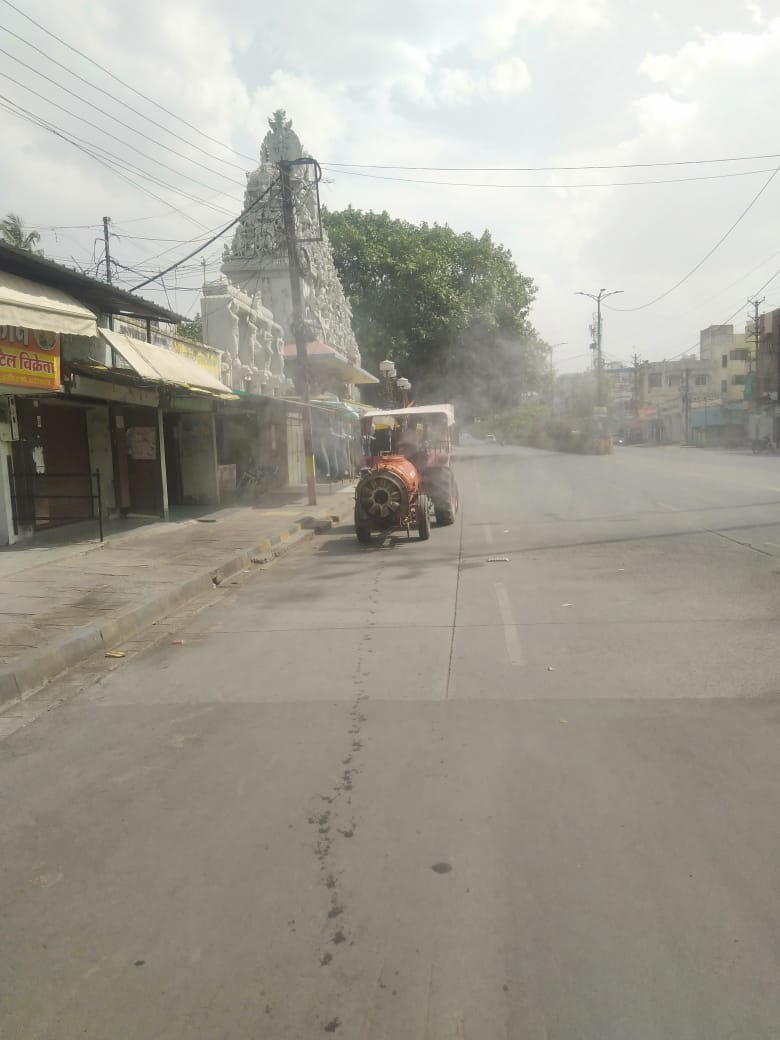 Indore News : निगम कर रहा शहर के मुख्य बाजारों सहित कैंटोनमेंट एरिया में सेनिटाइजेशन