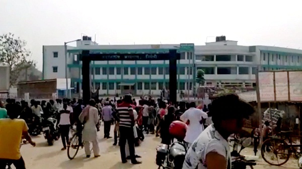 प्रेमिका से शादी करने के लिए प्रेमी ने किया ये कारनामा, शोले के वीरू से हुआ इंस्पायर