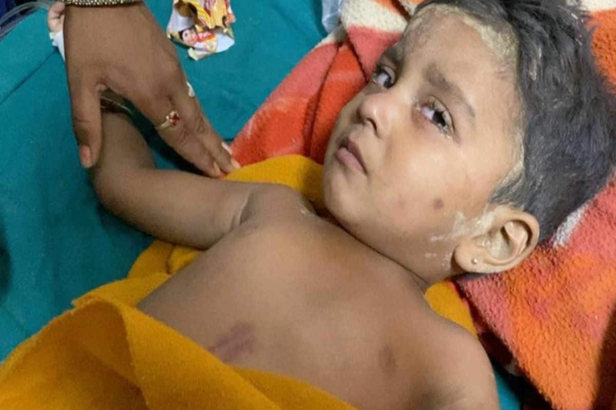 मासूम ने जीती जिंदगी की जंग, 90 फीट गहरे बोरवेल से 16 घंटे बाद निकला जिंदा