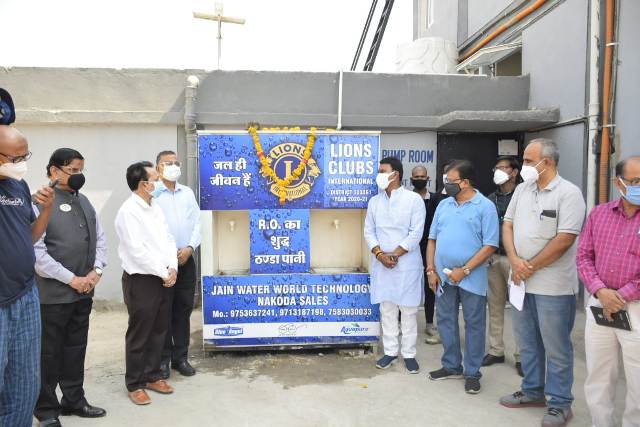 सुपर स्पेशलिटी पहुंचकर मंत्री सिलावट ने मरीजों के परिजनों का हौसला बढ़ाया