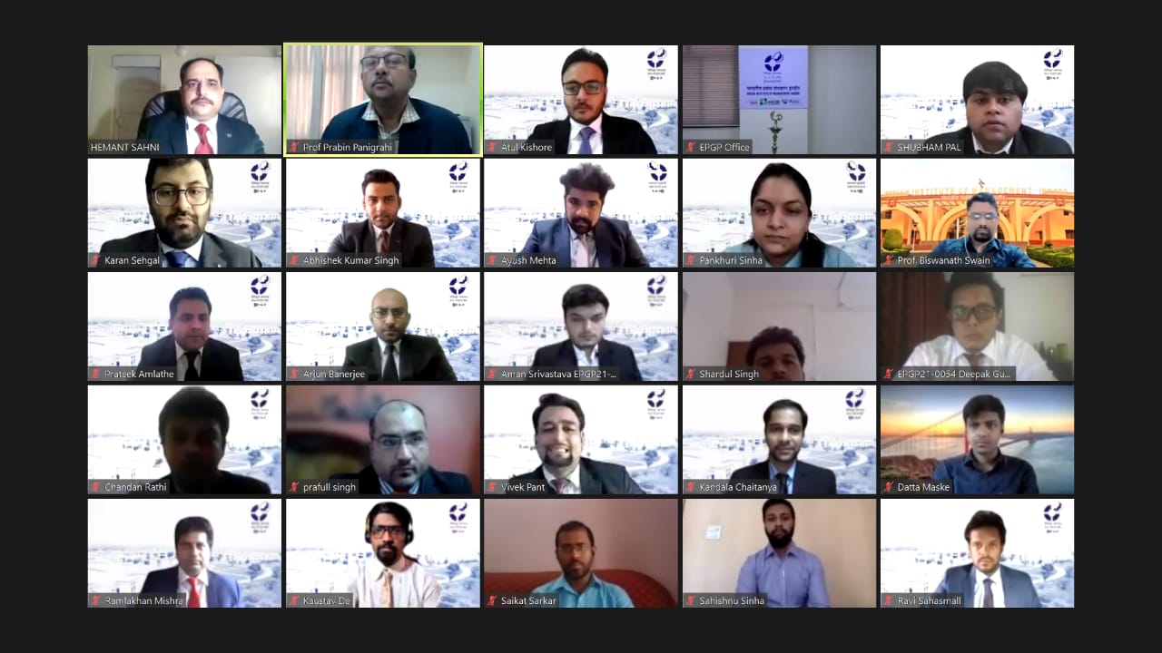 IIM इंदौर में EPGP के 13वें बैच की हुई शुरुआत