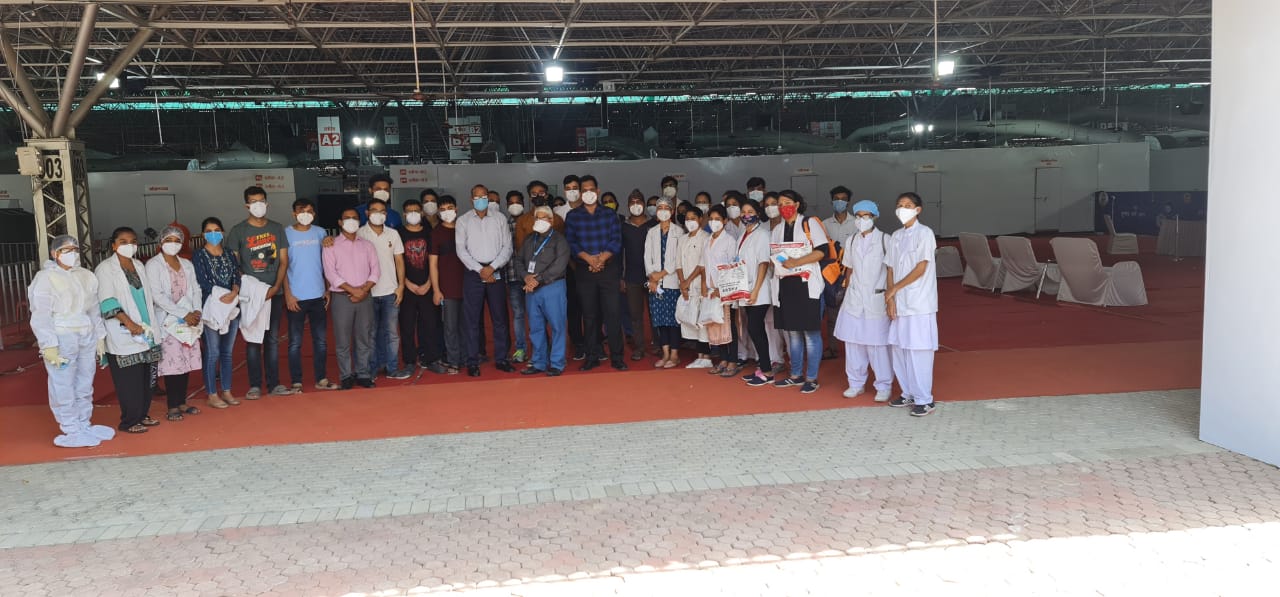 अस्पताल के साथ राधा स्वामी कोविड सेंटर पर भी सेवा दे रहे इंडेक्स के डॉक्टर्स  