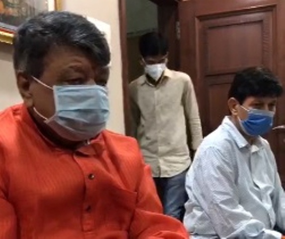 इंदौर में बोले विजयवर्गीय, ब्लैक फंगस के इंजेक्शन का संकट इंपोर्ट कर दूर करेगी केंद्र सरकार