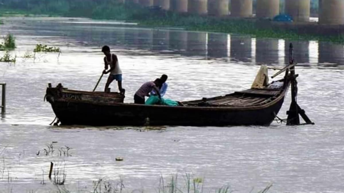 अब MP की इस नदी में मिला लाशों का ढ़ेर! गांव में मचा हड़कंप