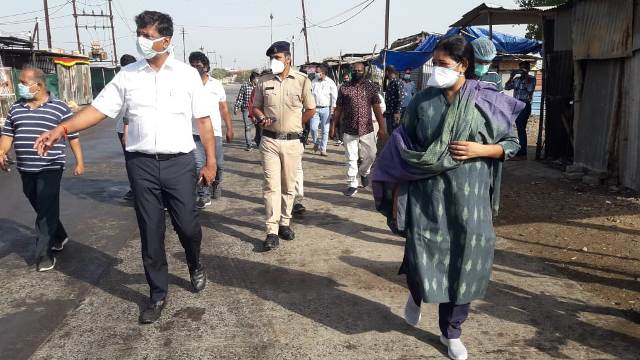 25 वाहनों ने एक साथ किया निरंजनपुर एवं राजकुमार मंडी में सैनिटाइजेशन