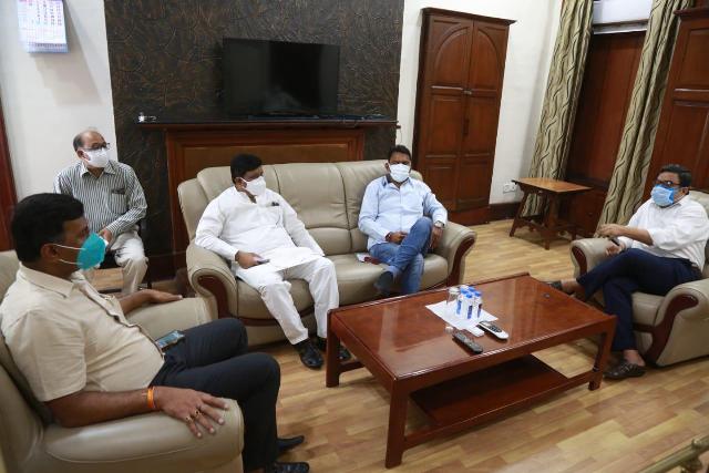 इंदौर आएंगे CM शिवराज, क्राइसिस मैनेजमेंट कमेटी के चयनित सदस्यों से करेंगे चर्चा
