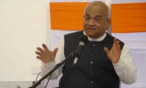 यह टीका-टिप्पणी का वक्त नहीं
