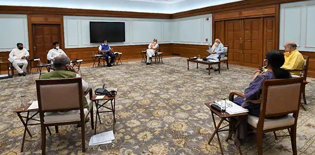 केंद्रीय मंत्रियों की PM आवास पर बैठक, मंत्रिमंडल में हो सकता है बड़ा फेरबदल