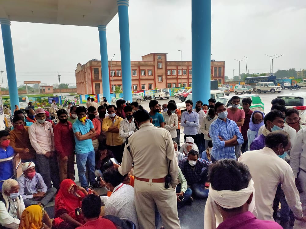 अस्पताल में डिलेवरी के दौरान हुई महिला की मौत, परिजनों ने लगाए 4 नर्सों पर गंभीर आरोप