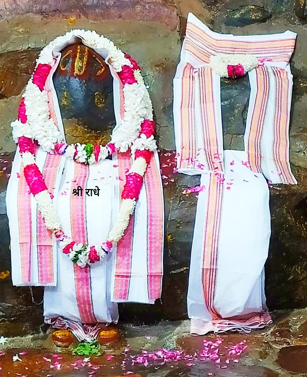 गिरिराज बाबा लाइव दर्शन