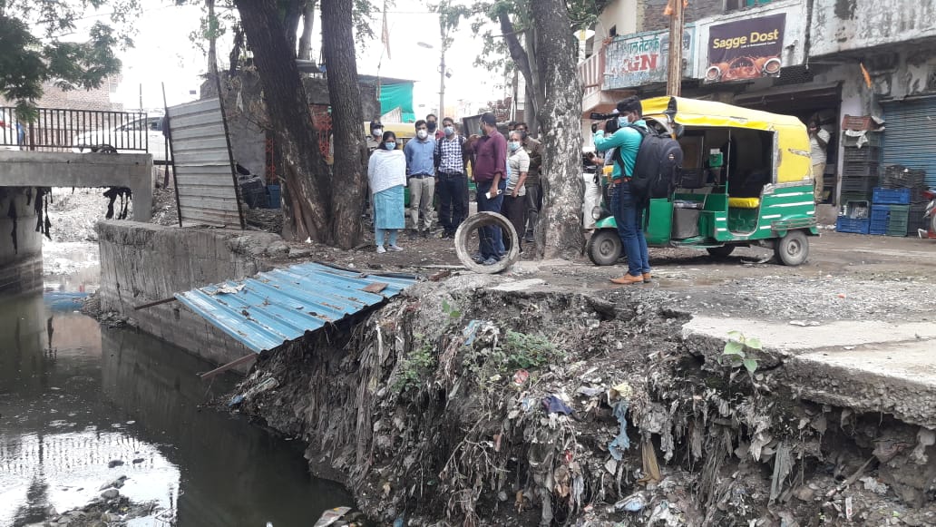 आयुक्त पाल द्वारा बडा गणपति व्यास पुल, पटेल नगर, दलालबाग, सिकंदराबाद आदि क्षेत्रो का निरीक्षण