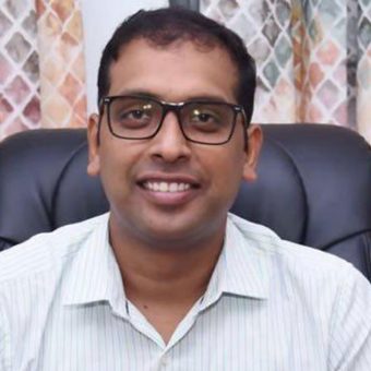महाकालेश्वर मन्दिर में दर्शनार्थियों के सर्कुलेशन का प्लान तैयार करने के निर्देश - कलेक्टर सिंह
