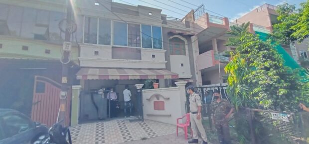 धार नगर पालिका का इंजीनियर करोड़पति निकला, ढेरों रजिस्ट्री मिली