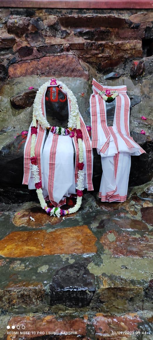 गिरिराज बाबा लाइव दर्शन