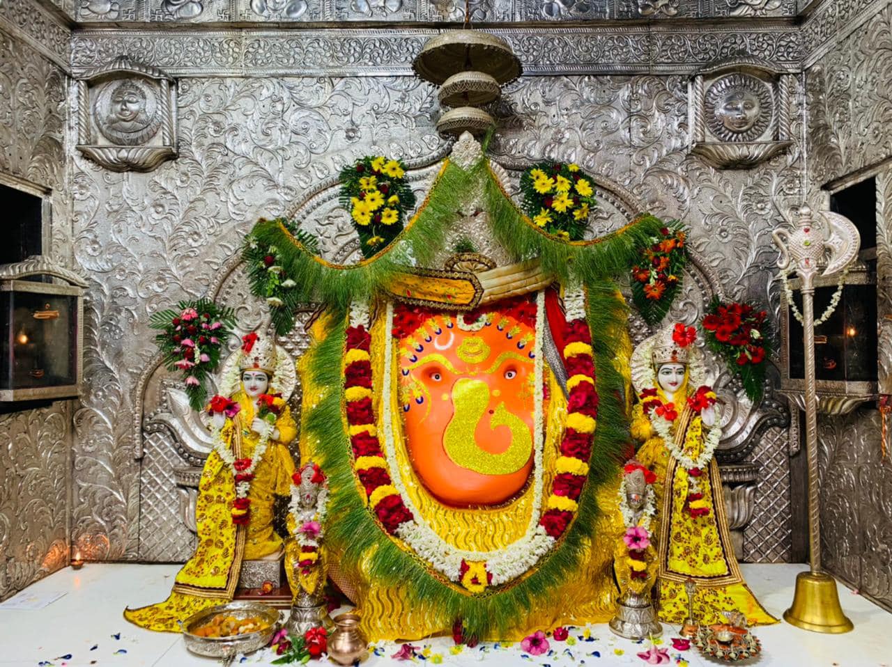 खजराना गणेश दर्शन लाइव