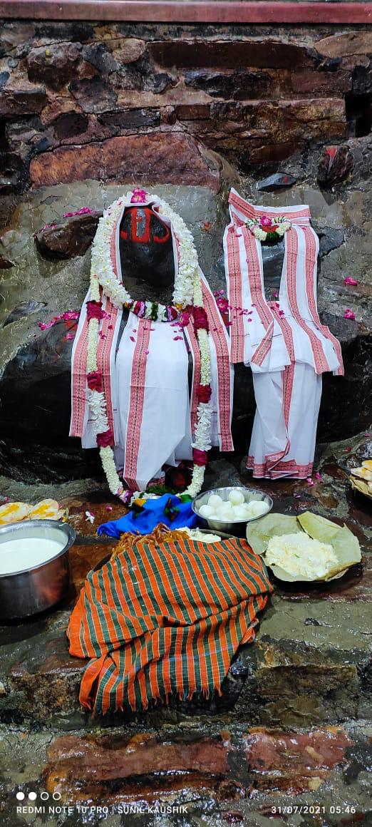 गिरिराज बाबा लाइव दर्शन