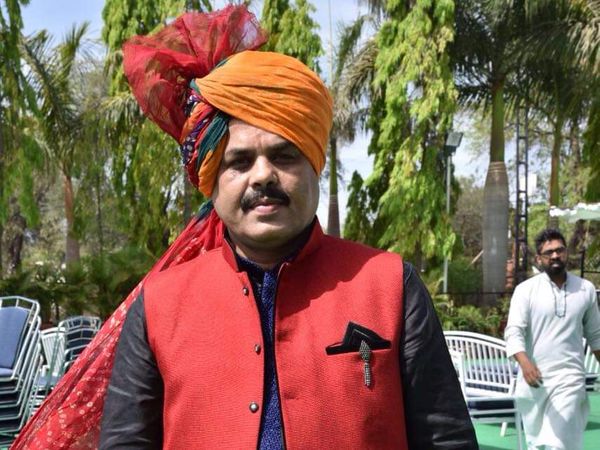 जनपद सीईओ सुसाइड केस में परिजनों से बोले शिवराज, जैसा आप चाहोगे वैसा होगा