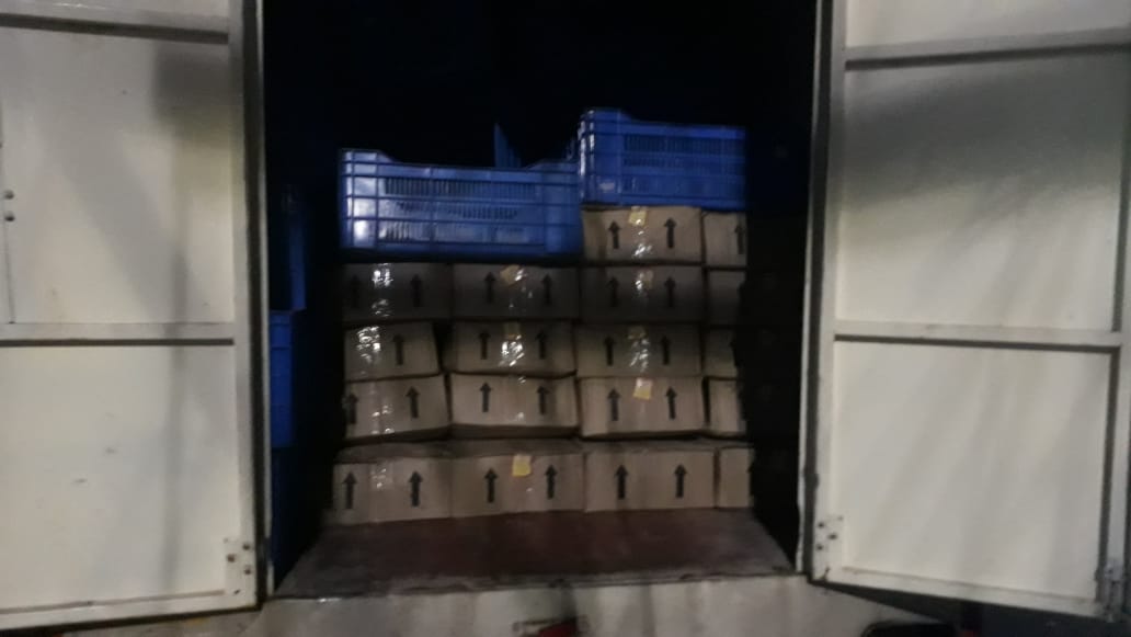 Indore News : आबकारी कार्यवाही की बड़ी कार्यवाही, 13 लाख रुपए की 100 पेटी शराब के साथ वाहन जप्त
