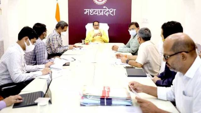 स्थानीय युवाओं को सौंपा जाए बिजली बिलों का संग्रहण