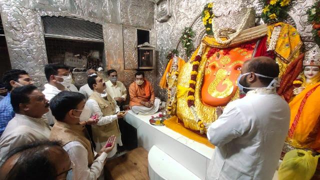 दो दिवसीय इंदौर भ्रमण के दौरान डॉ. मिश्रा पहुंचे खजराना