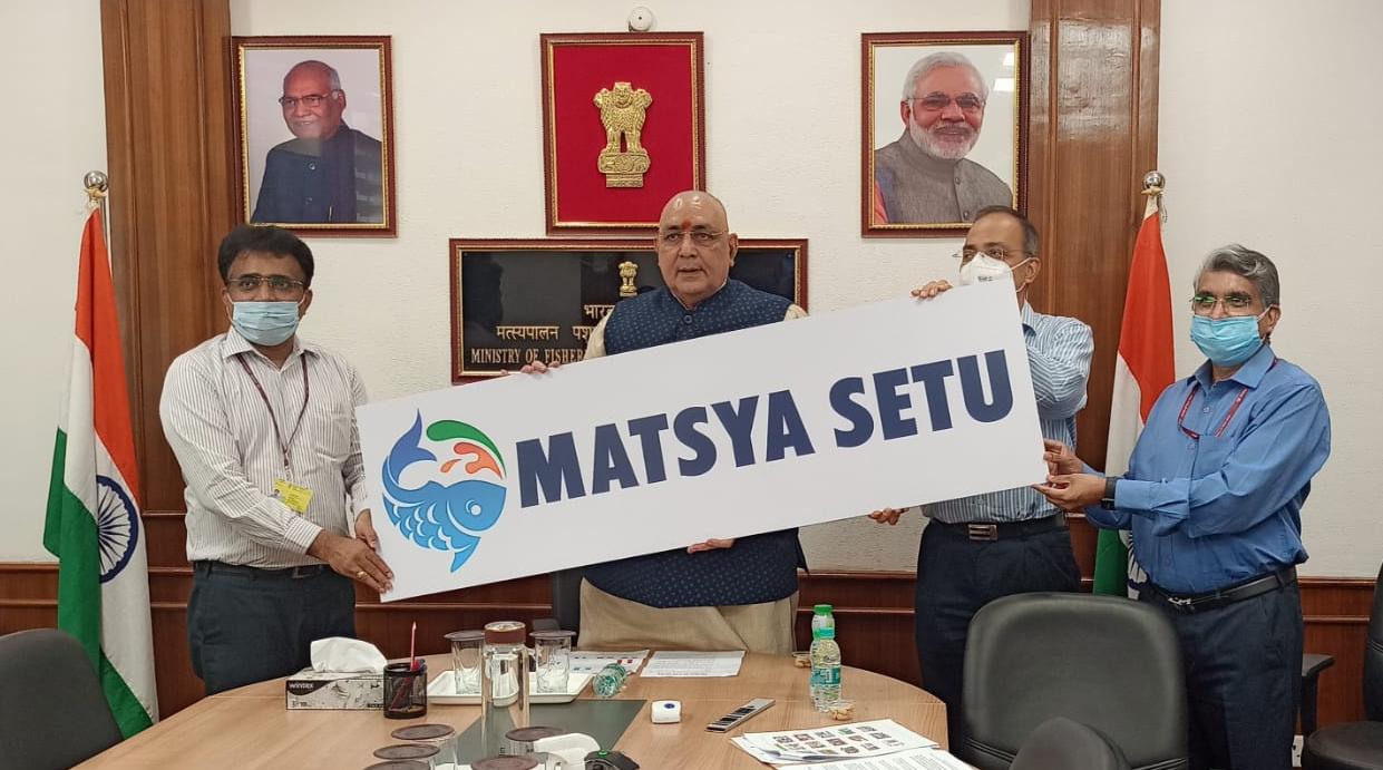 केंद्रीय पशुपालन और डेयरी मंत्री,गिरिराज सिंह ने ऑनलाइन मोबाइल ऐप "मत्स्य सेतु" लॉन्च किया
