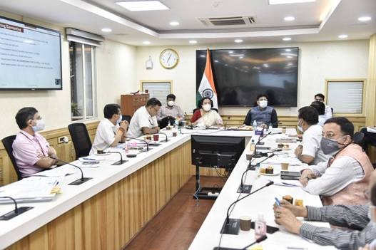 जल्द कपड़ा क्षेत्र को मिल सकता है बढ़ावा, पीयूष गोयल ने की इस पहल की समीक्षा