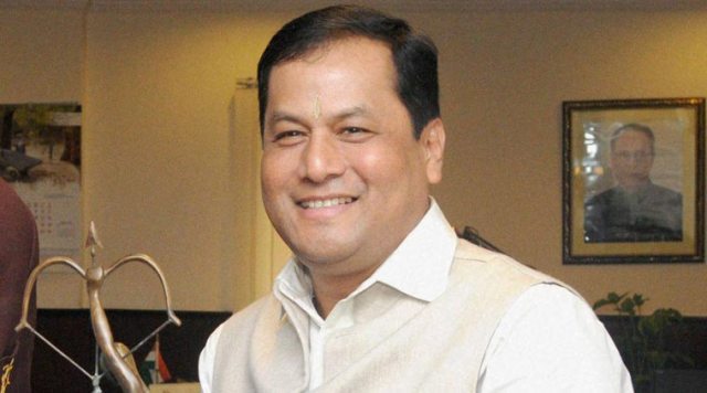 फुटबॉल और बैडमिंटन के खिलाड़ी रहे सर्बानंद सोनोवाल, कुछ ऐसे की राजनीति में एंट्री