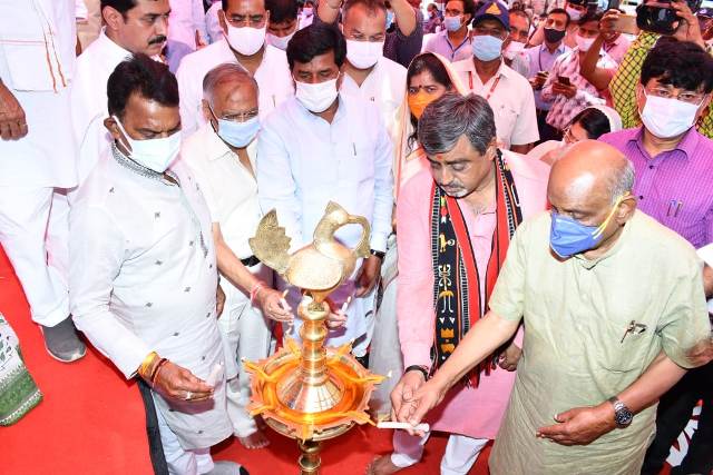 मध्यप्रदेश से 8 नई फ्लाइट शुरू, सिंधिया ने किया शुभारंभ