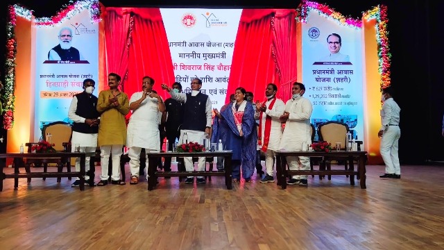 50 हजार 253 हितग्राहियों के आवास के लिए शिवराज ने किया भूमि-पूजन