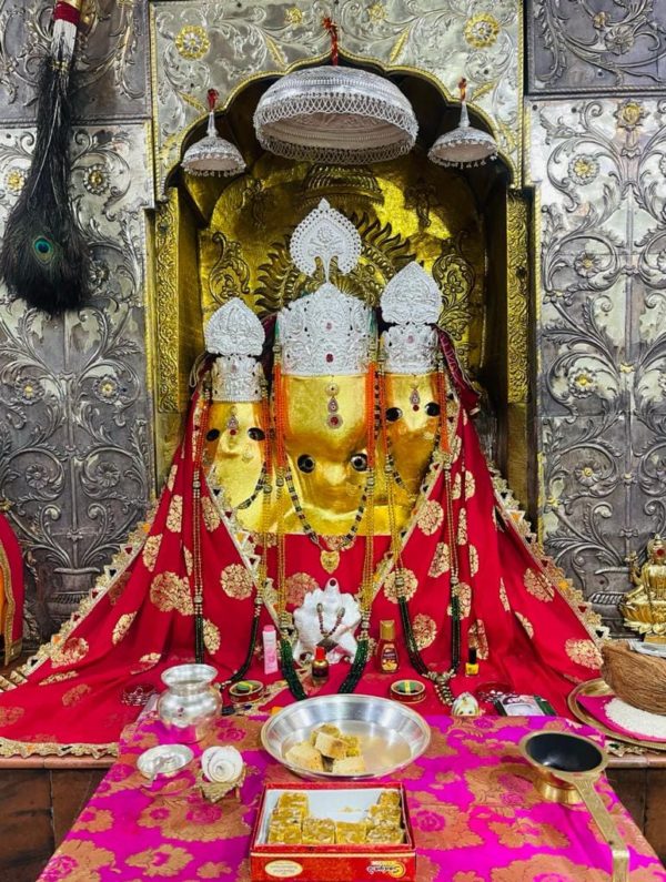 बगलामुखी माता लाइव दर्शन