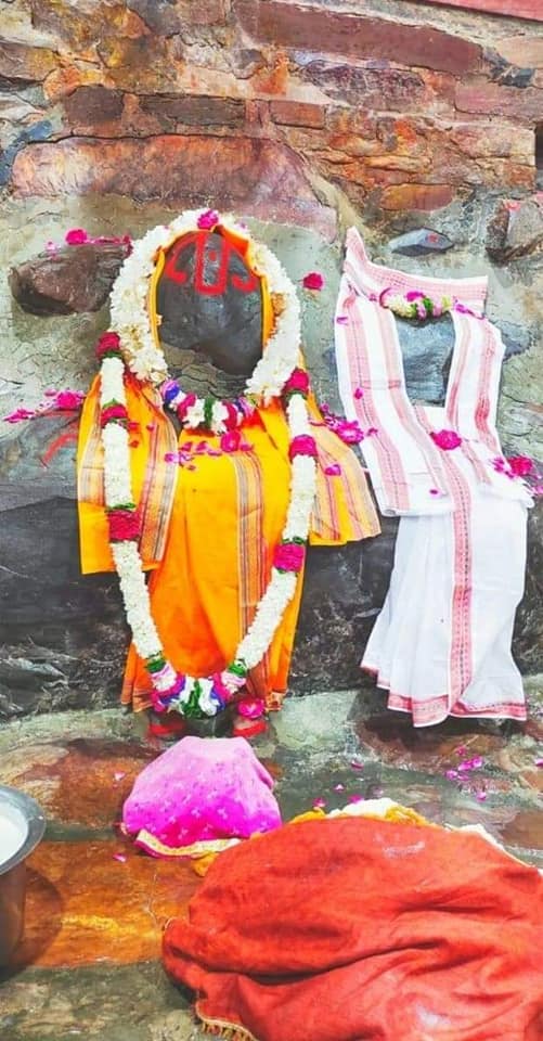 गिरिराज बाबा लाइव दर्शन